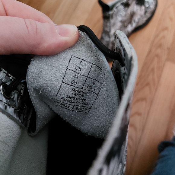 Dr. Martens Pascal Slime Floral Very EUC Size 9 Women's - Picture 13 of 13